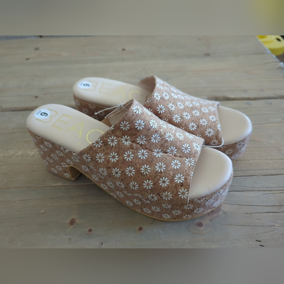Beach by Matisse Daisy Cork Floral Platform Sandal Size 9 - Picture 2 of 7